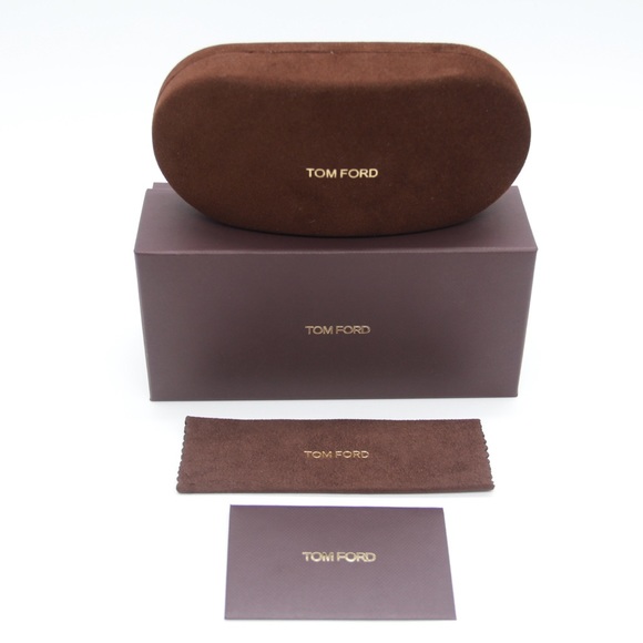 NEW TOM FORD CHANTALLE WOMEN SUNGLASSES TOM FORD TF944 01B EYEWEAR FT0944/S - Picture 13 of 13